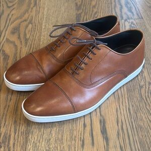 Allen Edmonds Park Avenue Sneaker 9.5D fits like 10. Beautiful treated leather.
